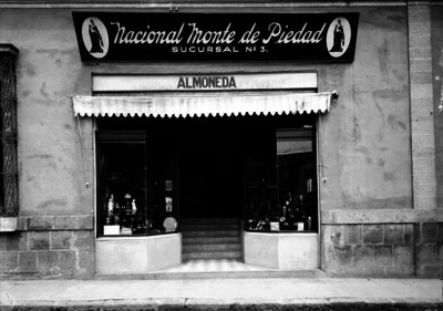 Nacional Monte de Piedad sucursal No. 3, ubicada en Alameda, fachada