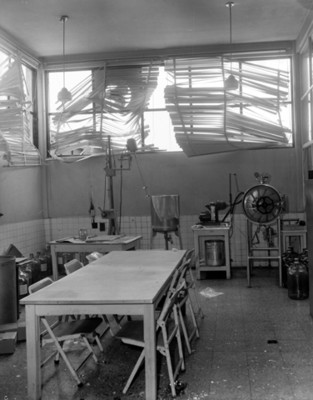 Efectos de explosión en laboratorio químico