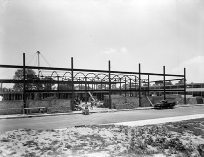 Trabajadores durante construcción de un edificio