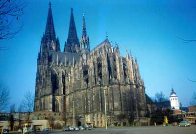 Vista lateral de la Catedral de Colonia
