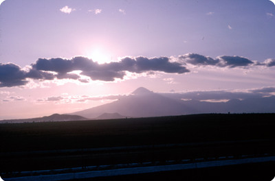 Popocatepetl, vista panorámica desde carretera