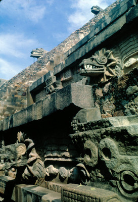 Talud y tablero del Templo de Quetzalcoatl