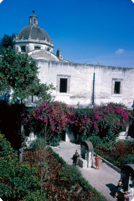 Patio del claustro de los Aljibes