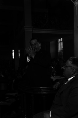 Federico Sodi Romero haciendo uso de la palabra, durante un jurado popular en juzgados de la cárcel de Belén