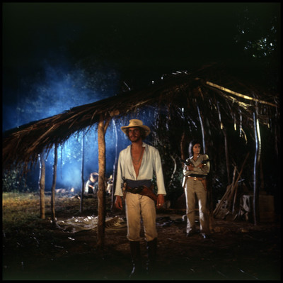 Mario Castillón y Patricia Reyes Espindola armados
