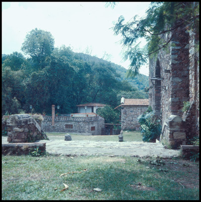 Locación de conjunto arquitectónico