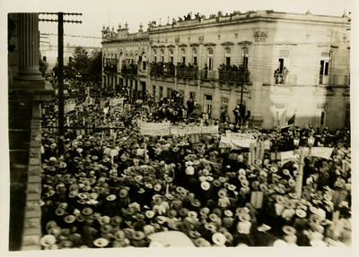 Manifestación de apoyo al candidato Juan Andrew Almazán