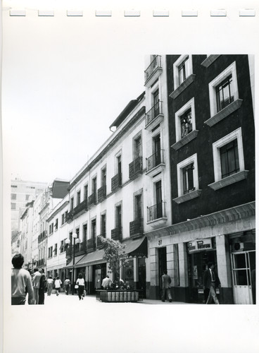 Fachada de inmueble en la calle Motolinía