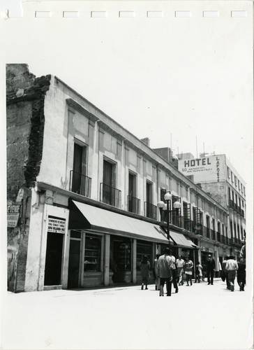 Fachada de inmueble en la calle Motolinía