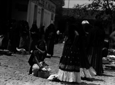 Mujeres zapotecas en un mercado