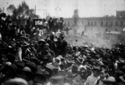 Francisco I. Madero y José María Pino Suárez llegan al Zócalo