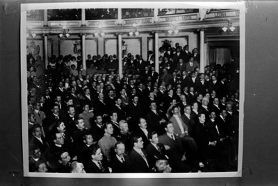 Diputados constituyentes en una asamblea del Congreso