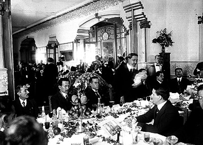 Ignacio Bonillas en un banquete