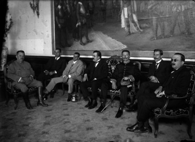 Benjamín G. Hill, Jacinto B. Treviño y otras personas, retrato de grupo