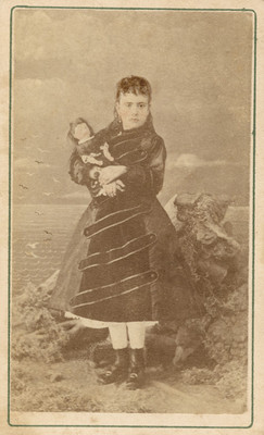 Niña Refugio Pacheco y Malagón, retrato