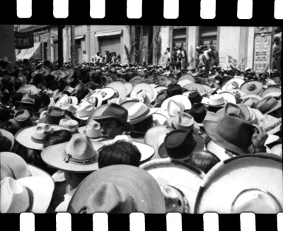 Miembros de la CTM en un mitin