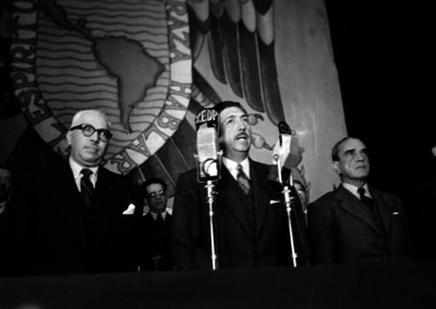 Miguel Alemán Valdés presidiendo una ceremonia universitaria