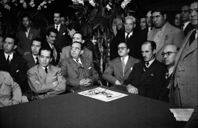 Alfonso Caso y Adolfo Orive de Alba en el Congreso de la C.N.C.