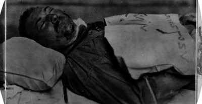 Cadáver de un hombre fusilado