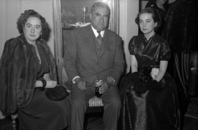 Emilio Portes Gil con su familia
