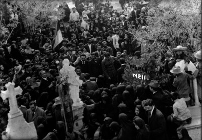 Francisco Villa preside el funeral de Abraham González en el panteón de Chihuahua