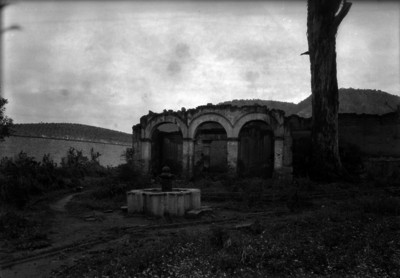 Restos de una capilla abierta probablemente en Jalisco