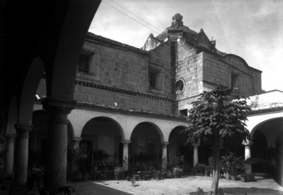 Claustro del convento de San Agustín