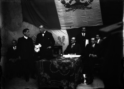 Carlos B. Zetina presidiendo una ceremonia