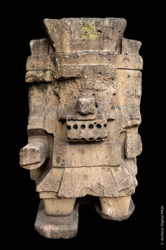 Escultura deidad o sobrenatural